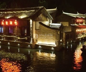 月老酒馆.沿河酒吧