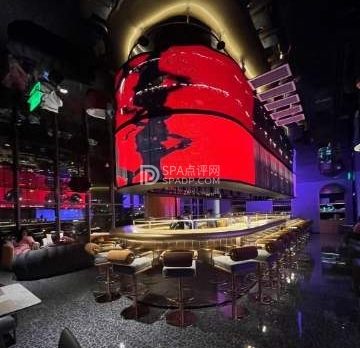 汤泉良子.裸甜轻奢店