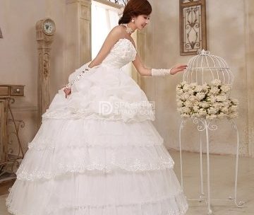 爱唯依婚纱礼服（百荣世贸商城店）