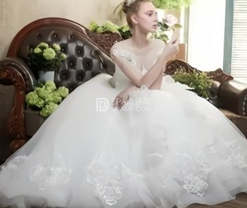 诺曼经典婚纱礼服馆