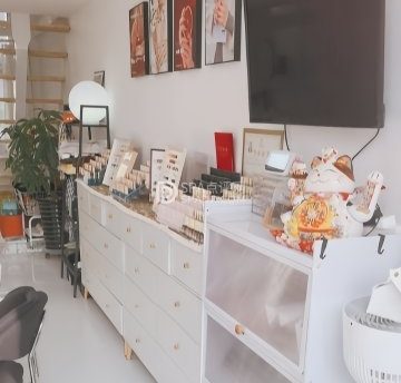 拾月美甲美睫纹绣