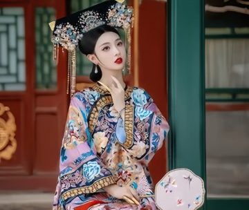 云起古装摄影（世纪大厦A座店）