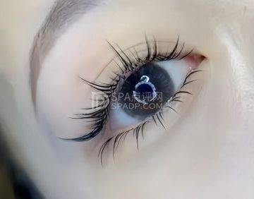 依琳美甲美睫(平谷步行街店)